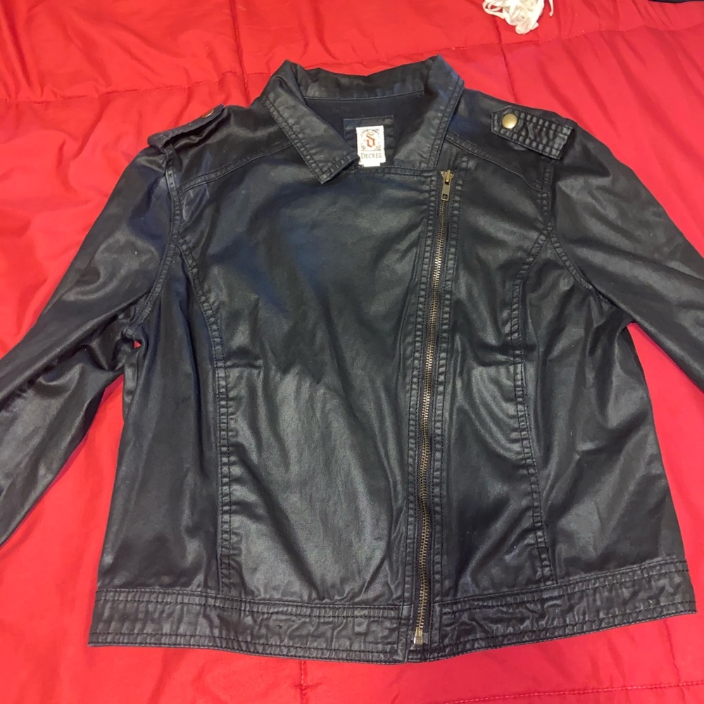 Black jacket - Picture 4 of 4